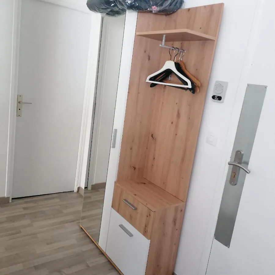 Apartment Appartement En Residence Bord De Mer Kerhermain
